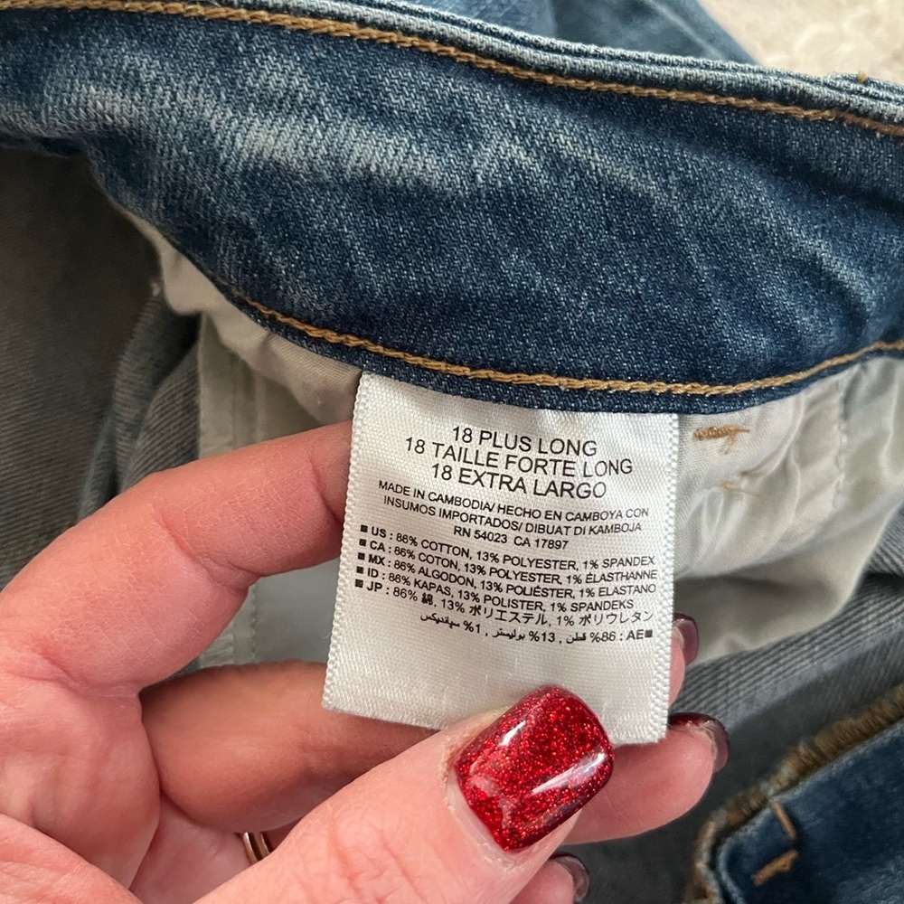 Old Navy Boyfriend Skinny Distressed Medium Wash Jeans Women’s Size 18 - Picture 10 of 13
